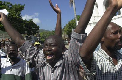 cap haitien protest 6.jpg (24506 bytes)