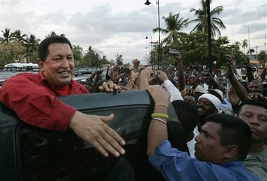 chavez haiti 3.jpg (80499 bytes)