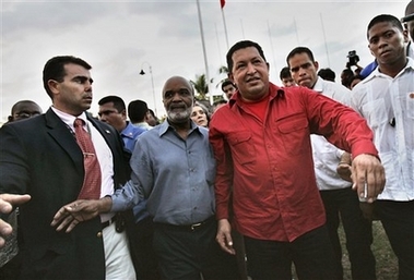 chavez haiti 5.jpg (77914 bytes)