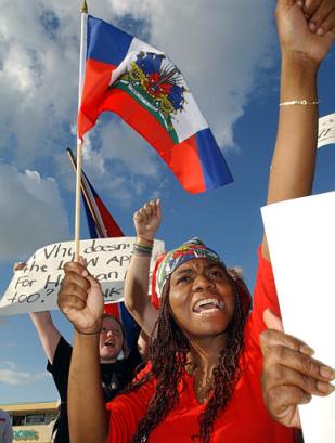 haitian boat people 32.jpg (23770 bytes)