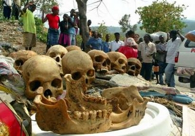 haitian skulls.jpg (96133 bytes)