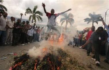 haitian students 4.jpg (73731 bytes)