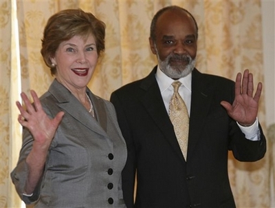 laura bush.jpg (80248 bytes)