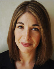 naomi klein.jpg (14994 bytes)