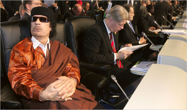 qaddafi summit.jpg (62398 bytes)